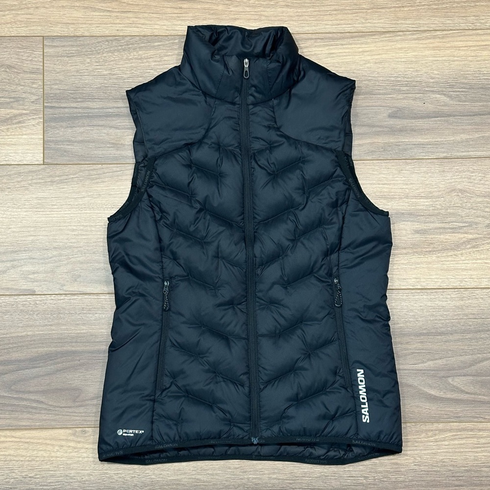 Salomon Outline Down Vest in Black Size Small